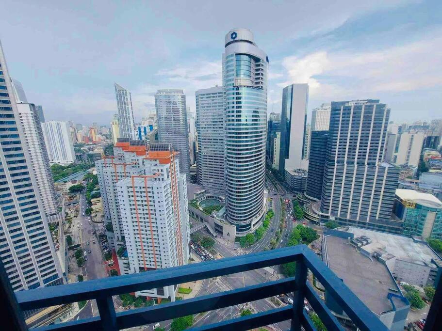 Air Residences Makati - Fully Furnished Condo With Skyline Views! Маніла Екстер'єр фото