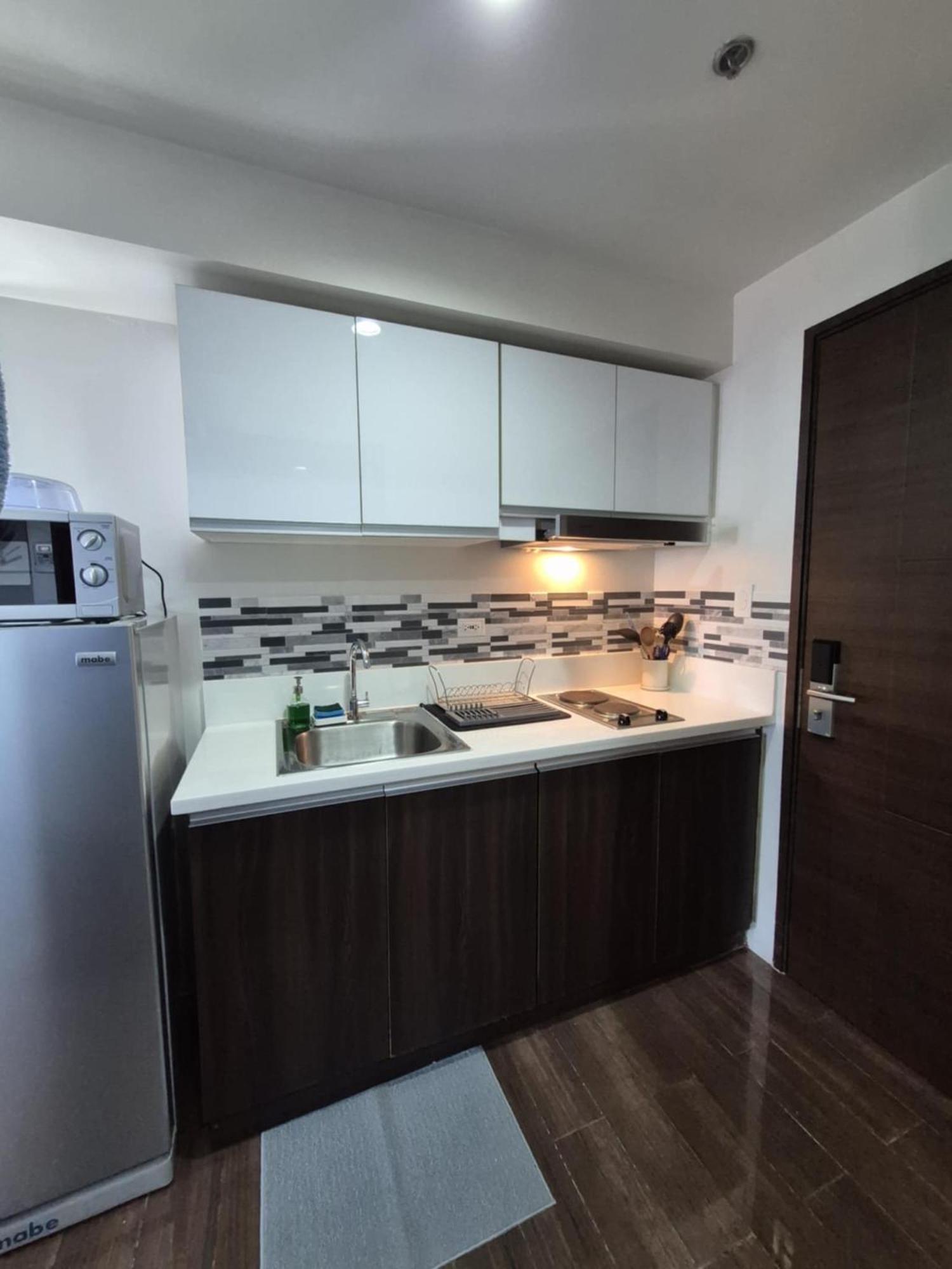 Air Residences Makati - Fully Furnished Condo With Skyline Views! Маніла Екстер'єр фото