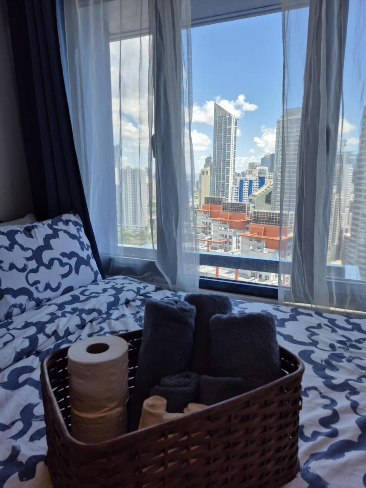 Air Residences Makati - Fully Furnished Condo With Skyline Views! Маніла Екстер'єр фото